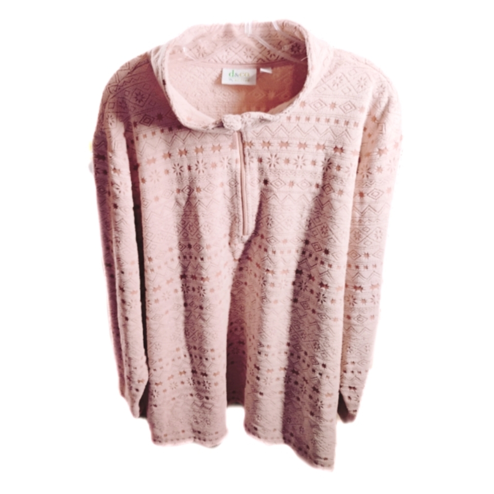 Cozy Pink Patterned Turtleneck Sweatshirt